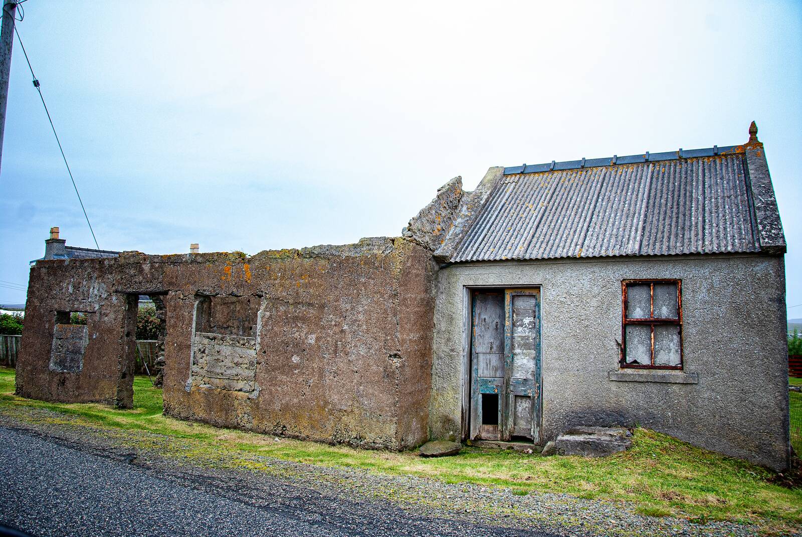 mullach meirgeach · rusted roof